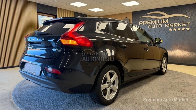 Volvo V40 //1.6 D2//FUL/NOV