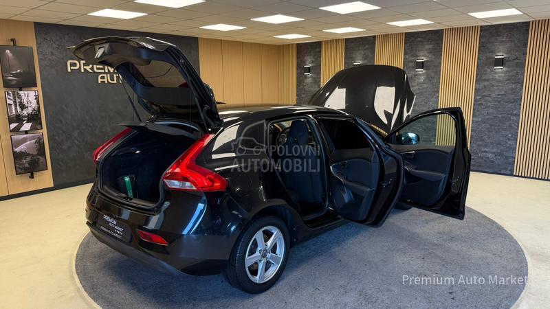 Volvo V40 //1.6 D2//FUL/NOV