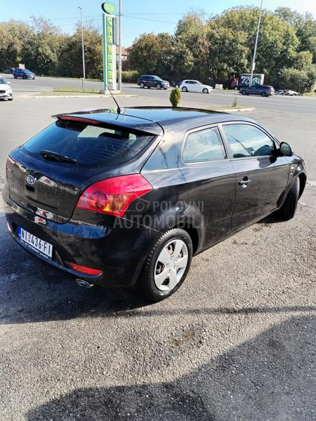 Kia pro_cee`d 