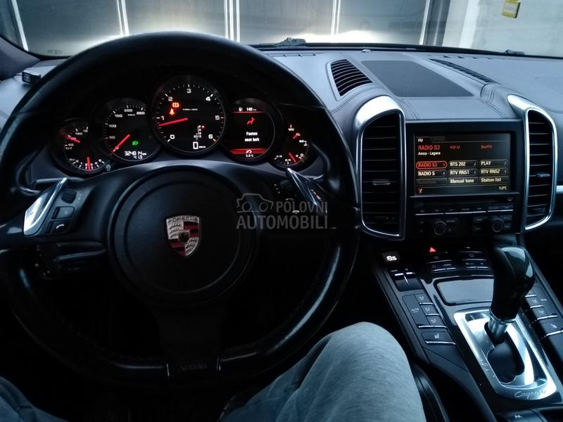 Porsche Cayenne 