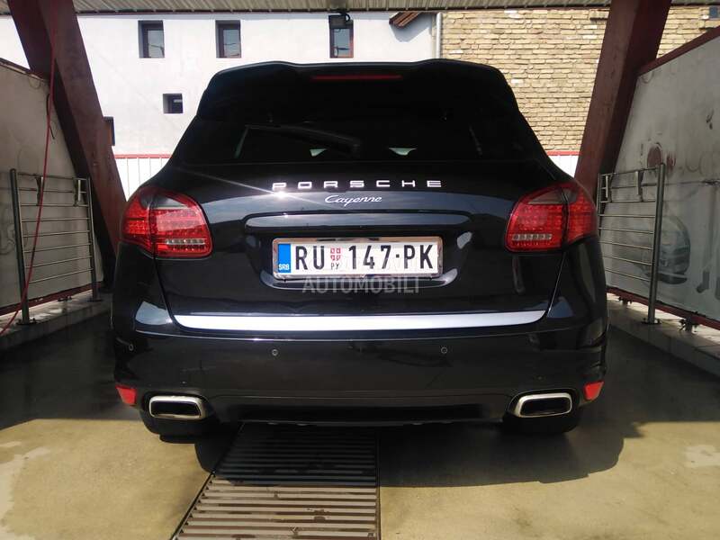 Porsche Cayenne 