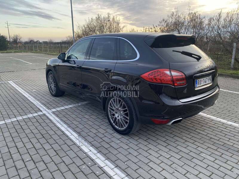 Porsche Cayenne 