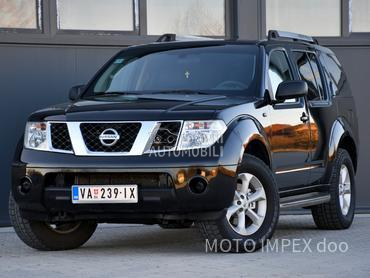 Nissan Pathfinder 2.5 dCi / 4x4 / N0V