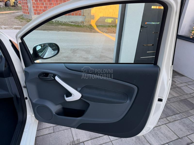 Ford Ka iz CH  t o p