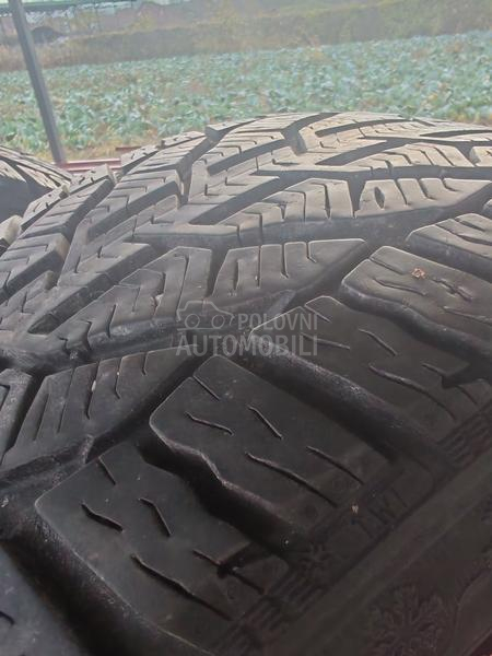 Tigar 225/40 R18 Zimska