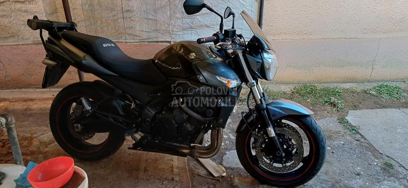 Suzuki GSR-600