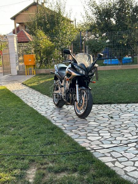 Yamaha Fazer FZS 600