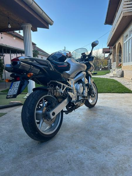 Yamaha Fazer FZS 600