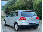 Volkswagen Golf 5 1.6B S A L O N