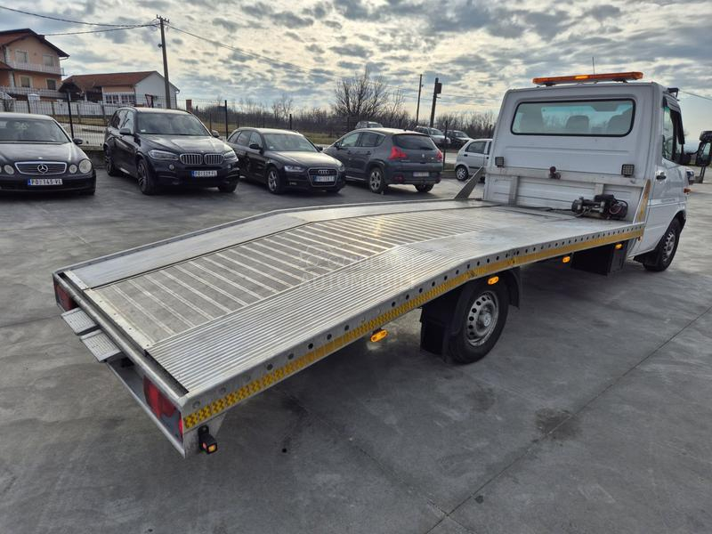 Mercedes Benz Sprinter