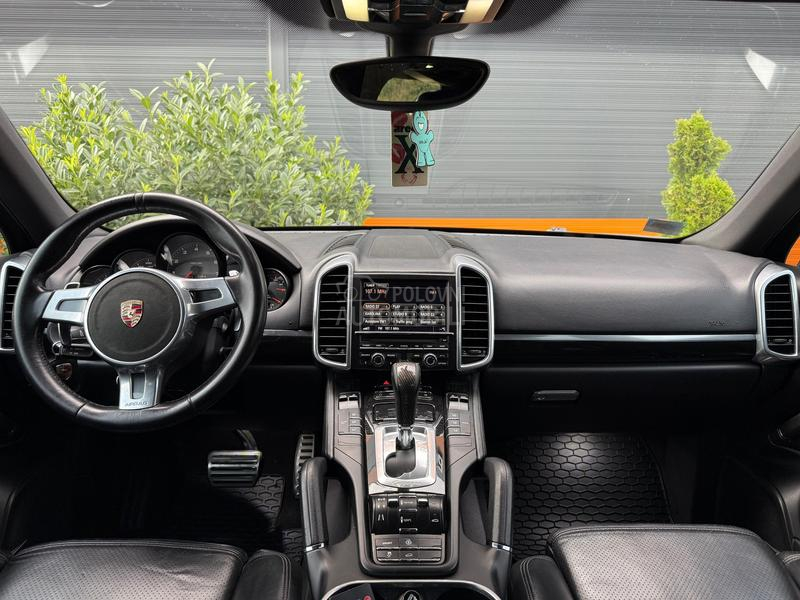 Porsche Cayenne GTS