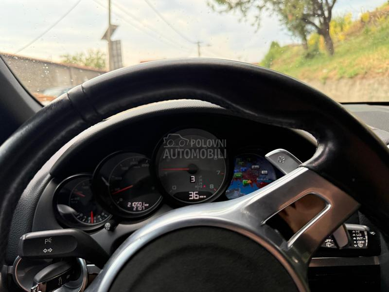Porsche Cayenne GTS