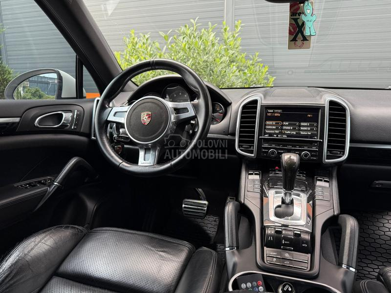 Porsche Cayenne GTS