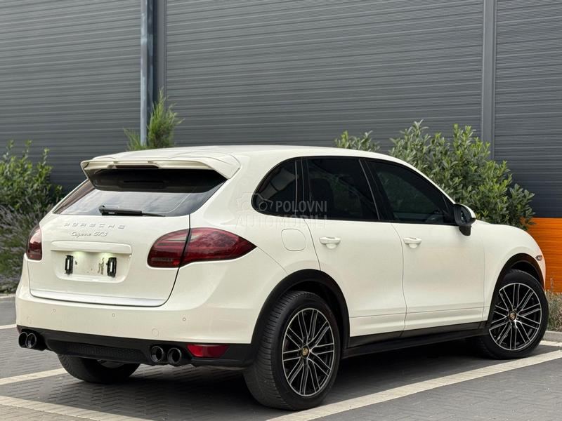 Porsche Cayenne GTS