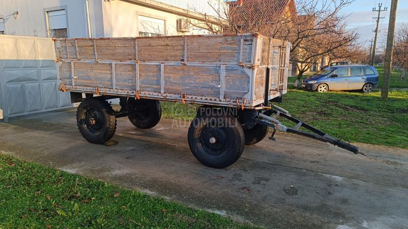 Zmaj Prikolica Zastava