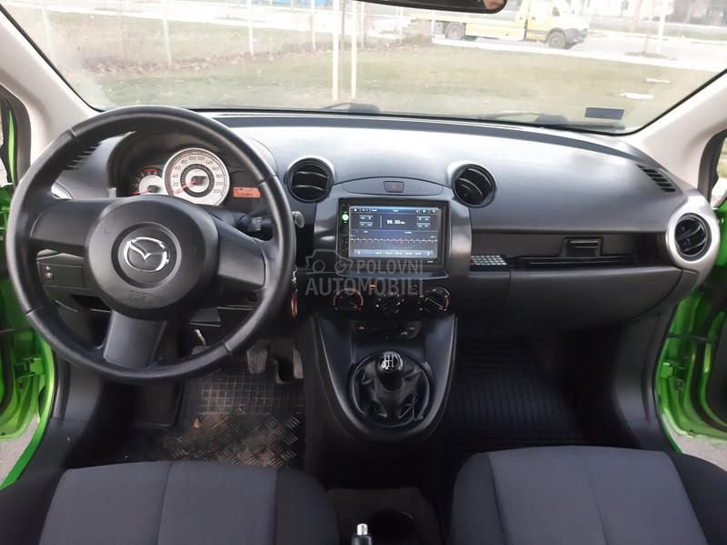 Mazda 2 1.4 hdi ČITAJ 0PIS