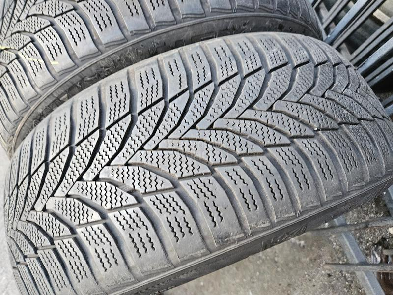 Nexen 215/55 R17 Sve sezone