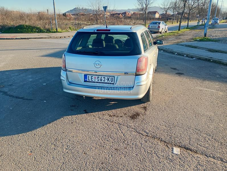 Opel Astra H 
