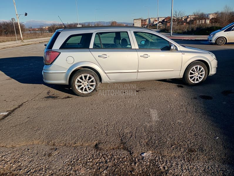 Opel Astra H 
