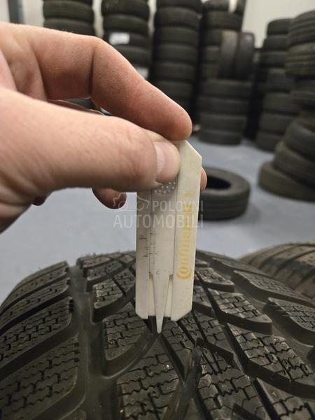 Dunlop 215/55 R16 Zimska