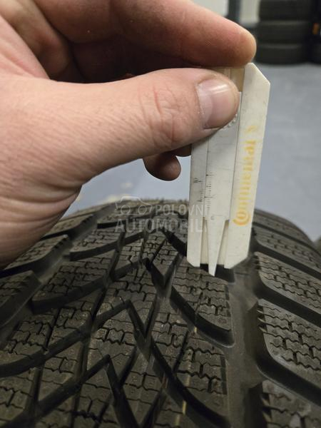 Dunlop 215/55 R16 Zimska