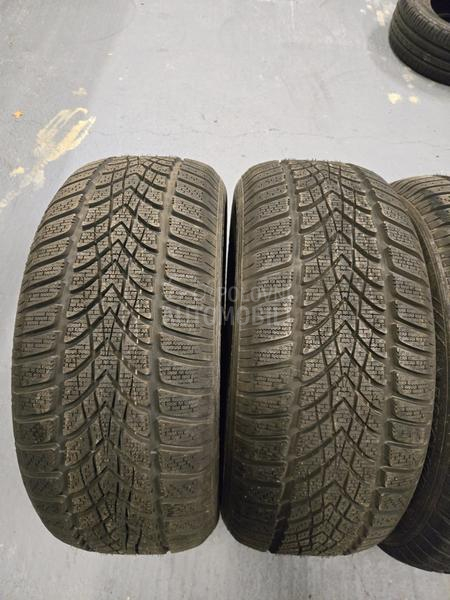 Dunlop 215/55 R16 Zimska