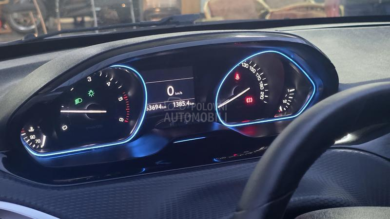 Peugeot 2008 1.6E-HDI ALLURE