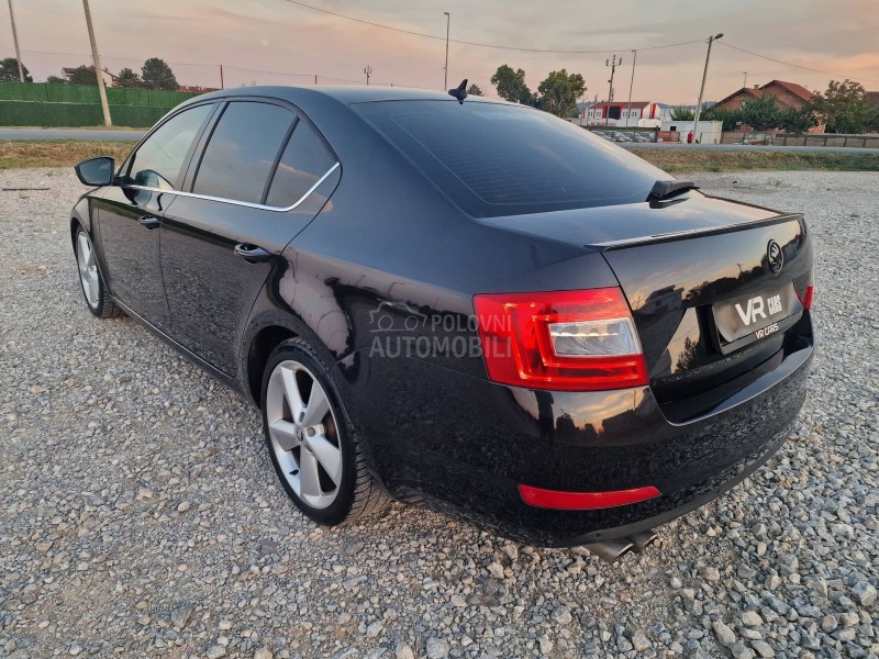 Škoda Octavia 1.8 TSI ELEGANCE