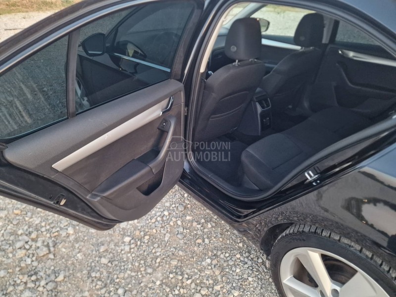 Škoda Octavia 1.8 TSI ELEGANCE