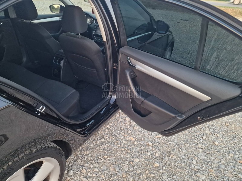 Škoda Octavia 1.8 TSI ELEGANCE