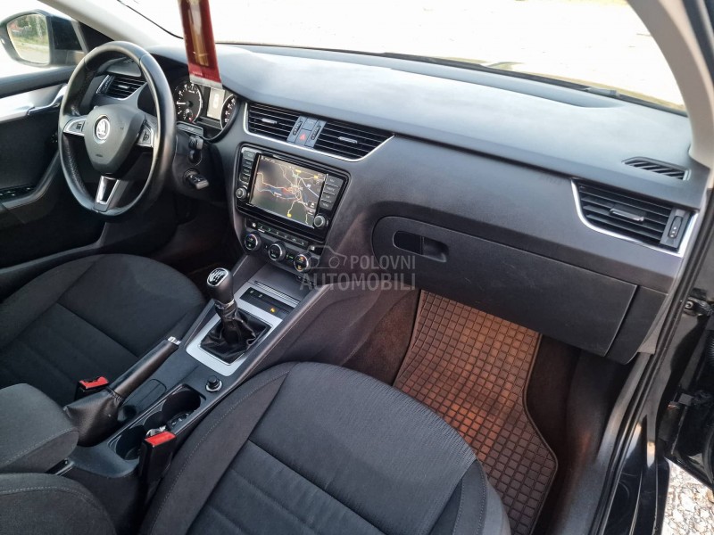 Škoda Octavia 1.8 TSI ELEGANCE