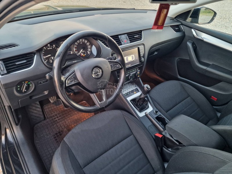 Škoda Octavia 1.8 TSI ELEGANCE