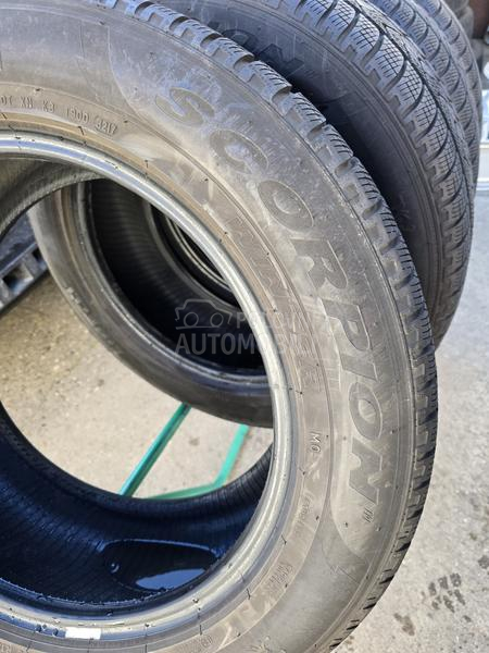 Pirelli 235/60 R18 Zimska