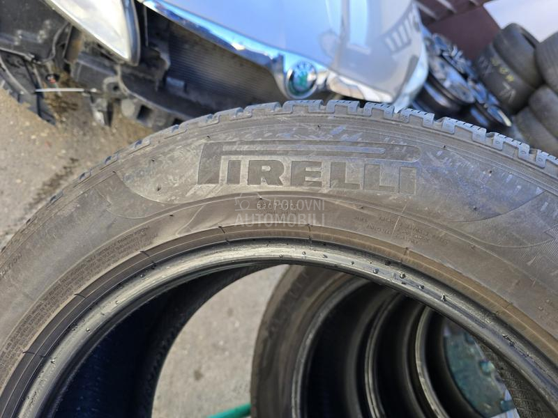 Pirelli 235/60 R18 Zimska