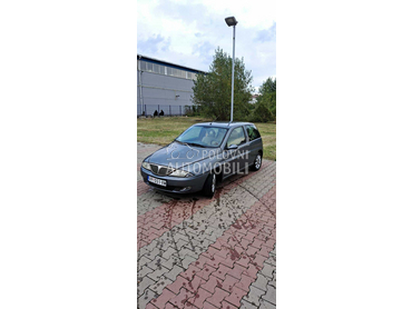 Lancia Ypsilon fire 1.2