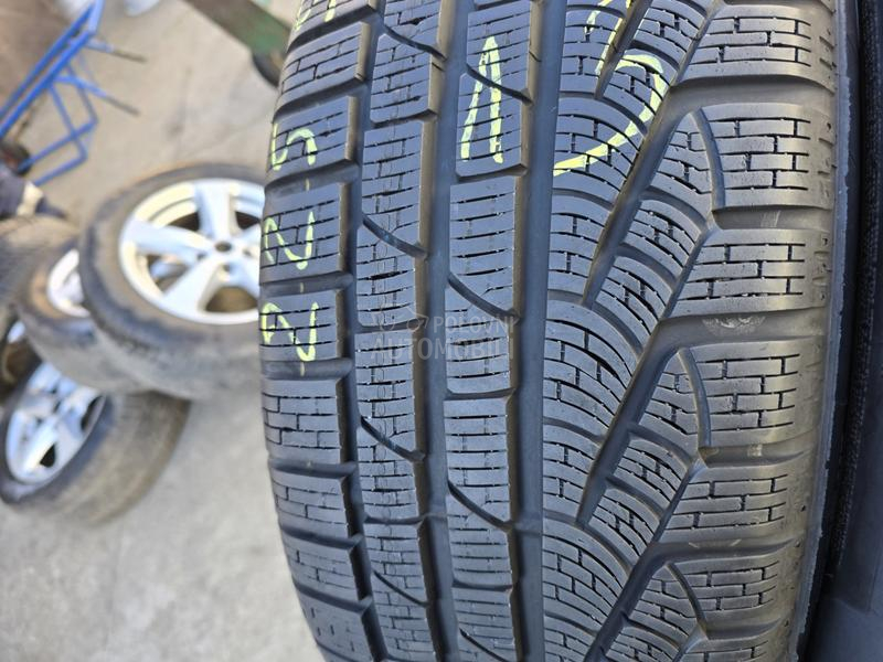 Pirelli 225/55 R17 Zimska