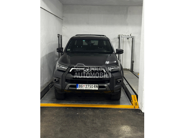 Toyota Hilux Invincible