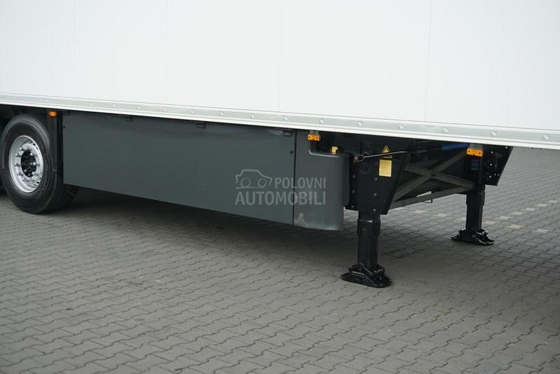 Schmitz Cargobull DOM1706