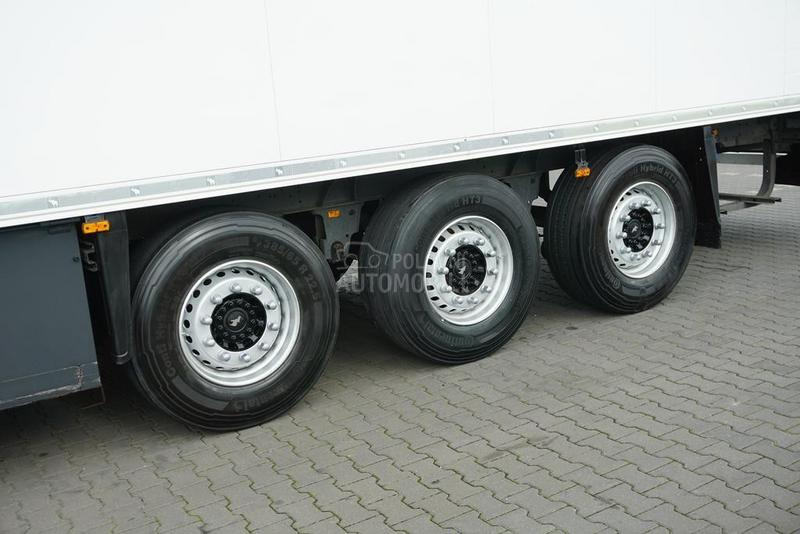 Schmitz Cargobull DOM1706