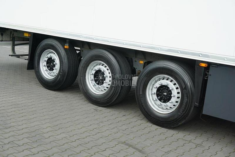 Schmitz Cargobull DOM1706