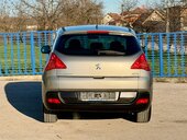 Peugeot 3008 1.6D/FABRIČKO STANJE