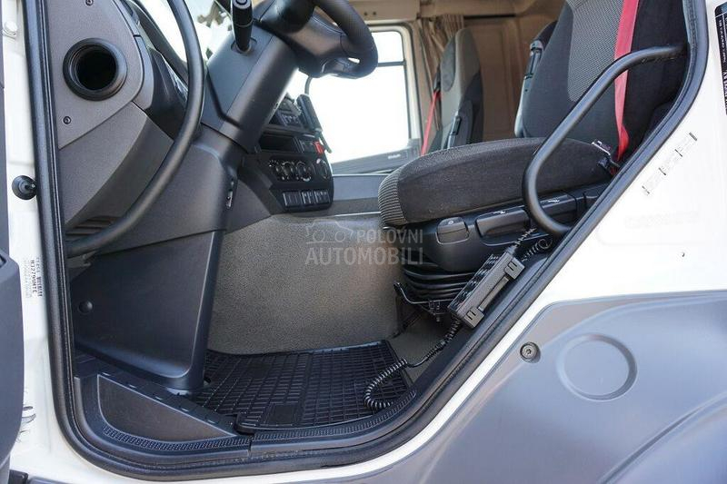 DAF CF furgon DOM1710