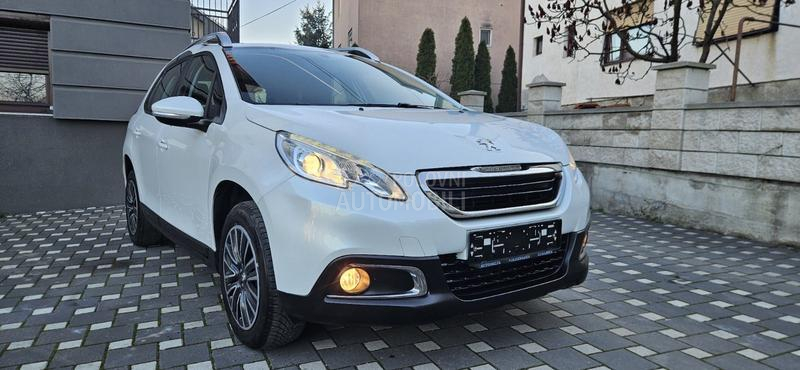 Peugeot 2008 1.2 ALLURE NOV NOV