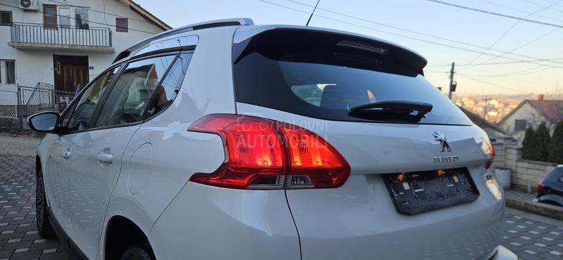 Peugeot 2008 1.2 ALLURE NOV NOV