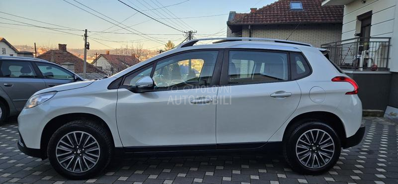 Peugeot 2008 1.2 ALLURE NOV NOV