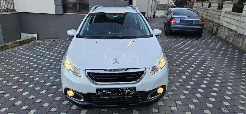 Peugeot 2008 1.2 ALLURE NOV NOV