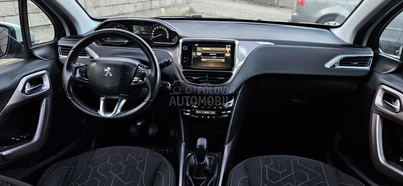 Peugeot 2008 1.2 ALLURE NOV NOV