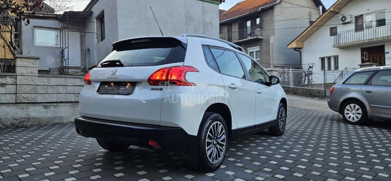 Peugeot 2008 1.2 ALLURE NOV NOV