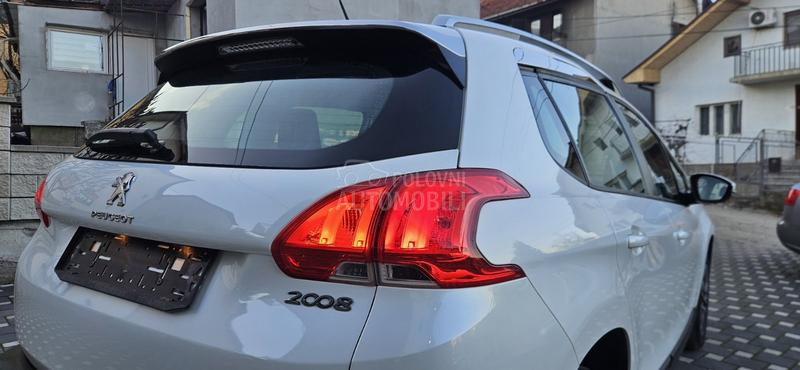 Peugeot 2008 1.2 ALLURE NOV NOV