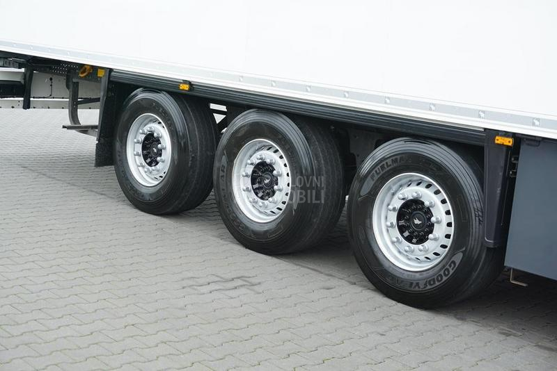 Schmitz Cargobull DOM1722